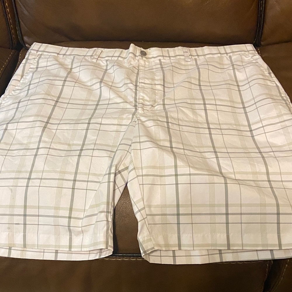Classic White Plaid Men's Shorts